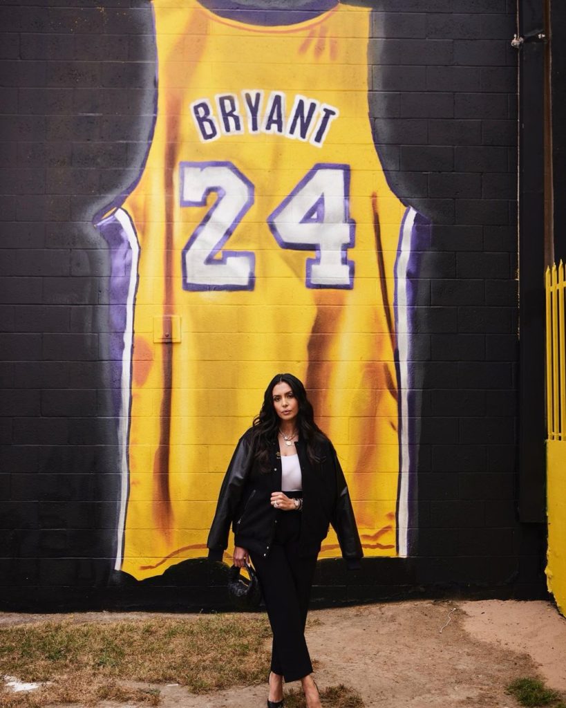 Kobe Bryant's wife, Vanessa, is paying tribute to him during Taylor Swift's Eras Tour